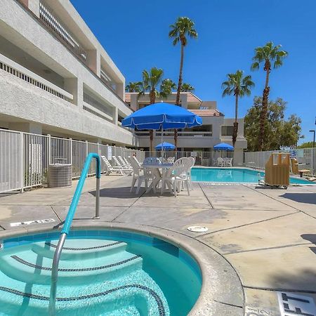 Motel 6-Palm Springs, Ca - Downtown Luaran gambar