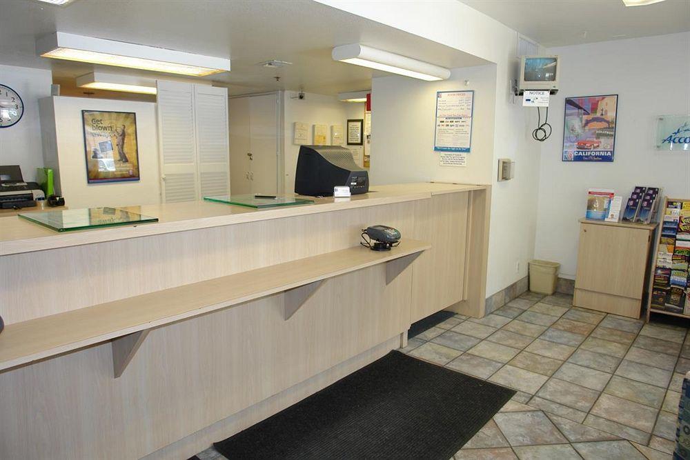 Motel 6-Palm Springs, Ca - Downtown Luaran gambar