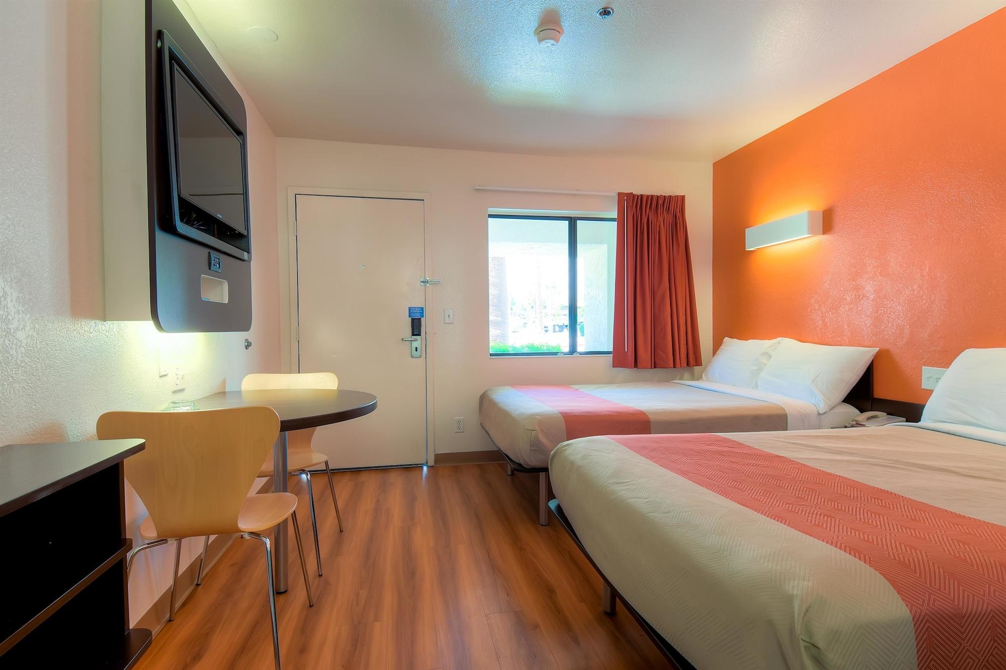 Motel 6-Palm Springs, Ca - Downtown Luaran gambar