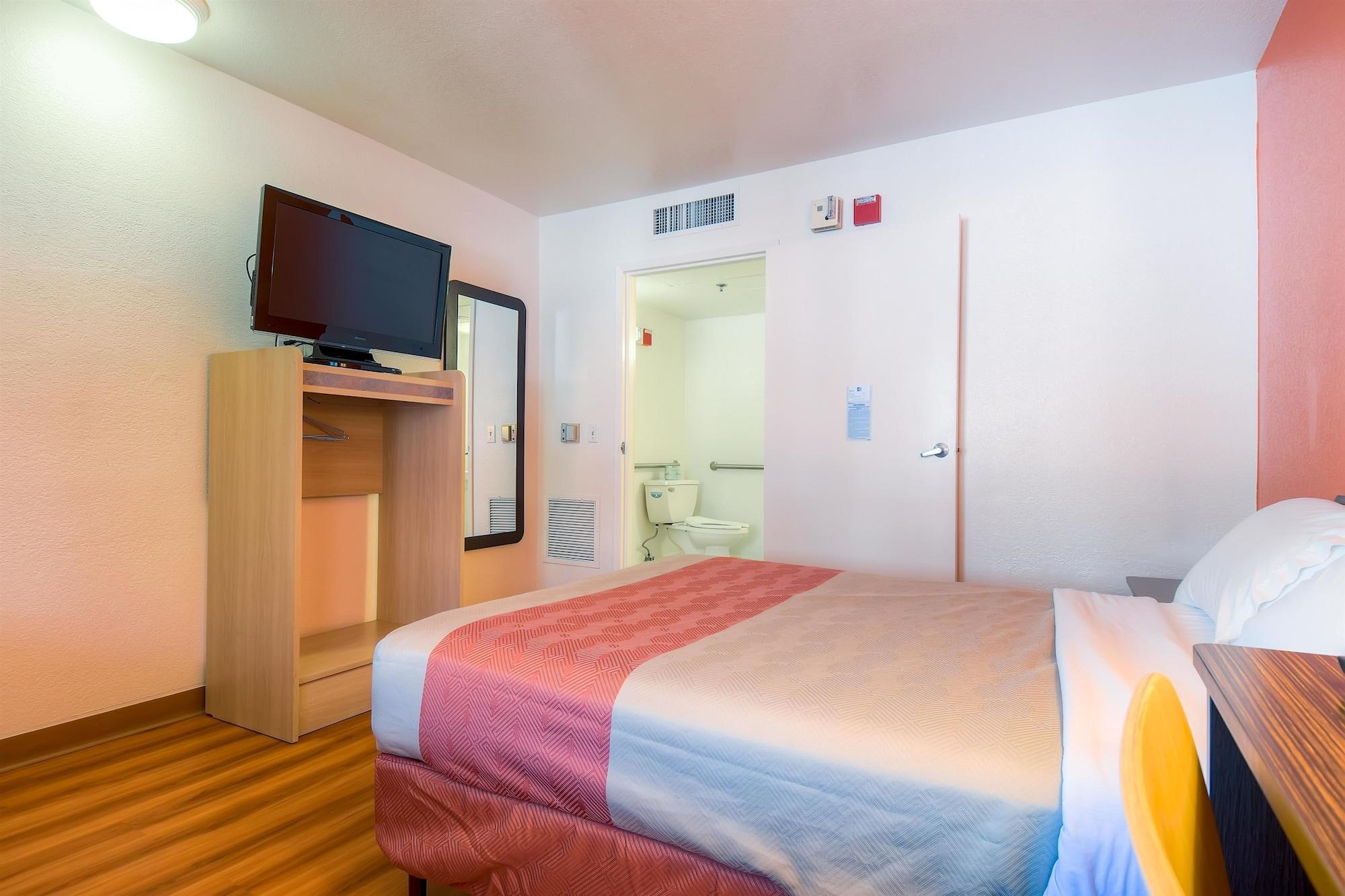 Motel 6-Palm Springs, Ca - Downtown Luaran gambar