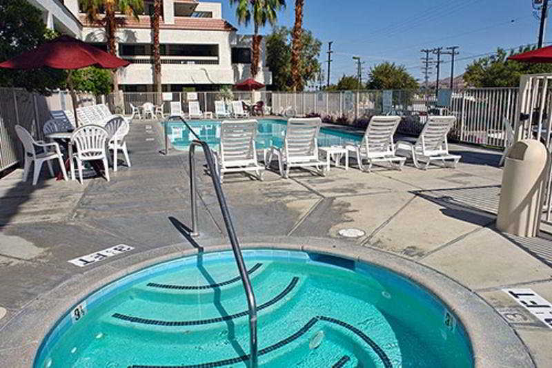 Motel 6-Palm Springs, Ca - Downtown Luaran gambar