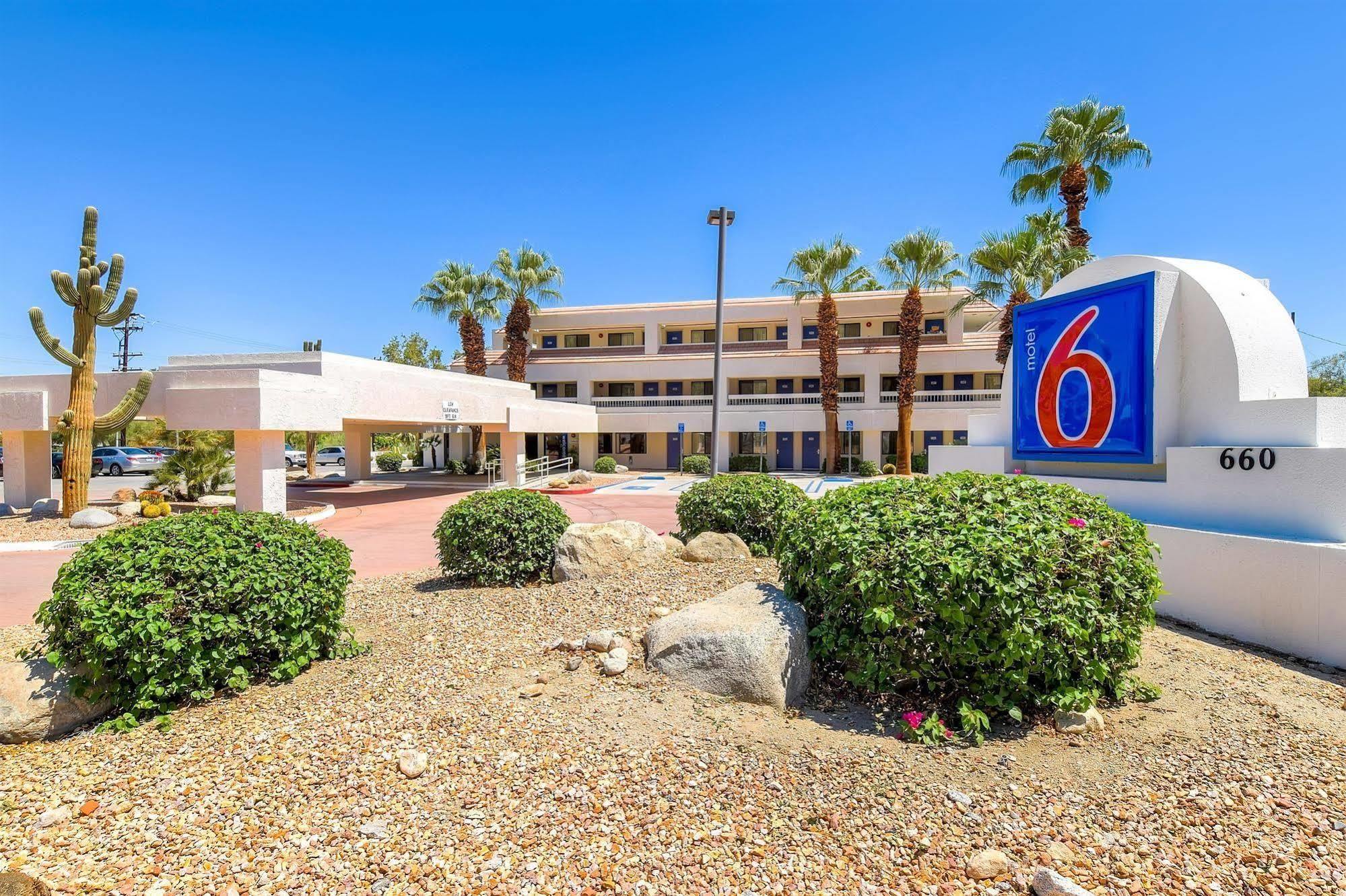 Motel 6-Palm Springs, Ca - Downtown Luaran gambar